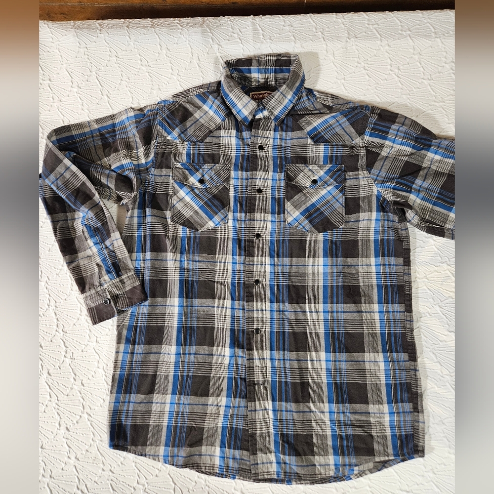 Wrangler Men's Long Sleeve Plaid Button-Up Shirt - Blue & Gray Size Medium